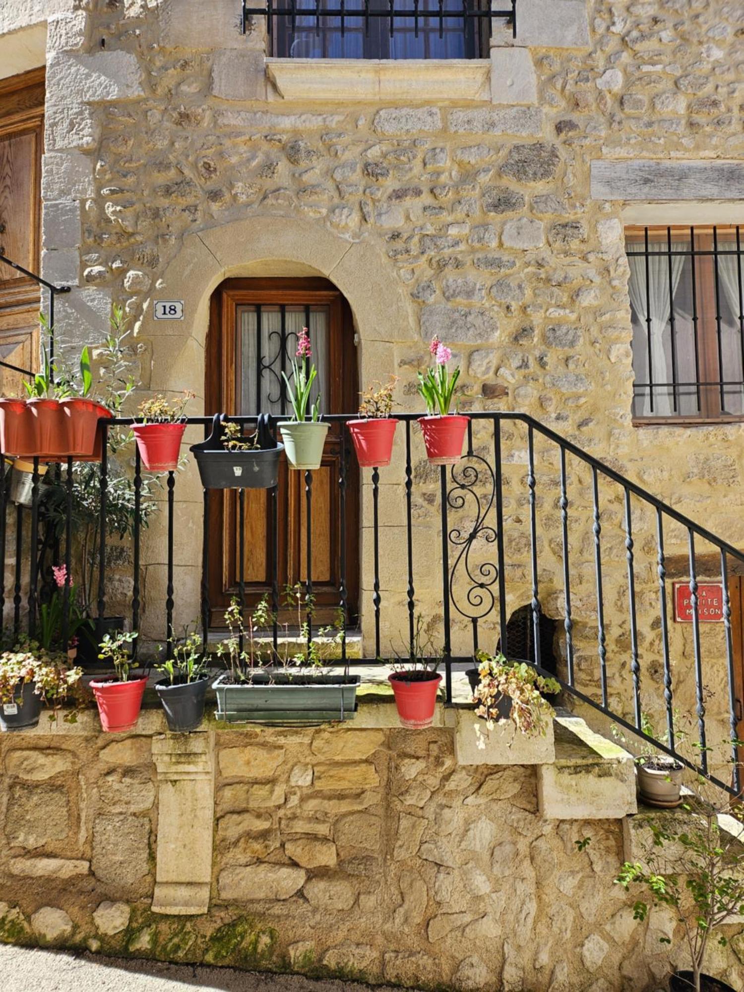 La Petite Maison Céreste Eksteriør billede